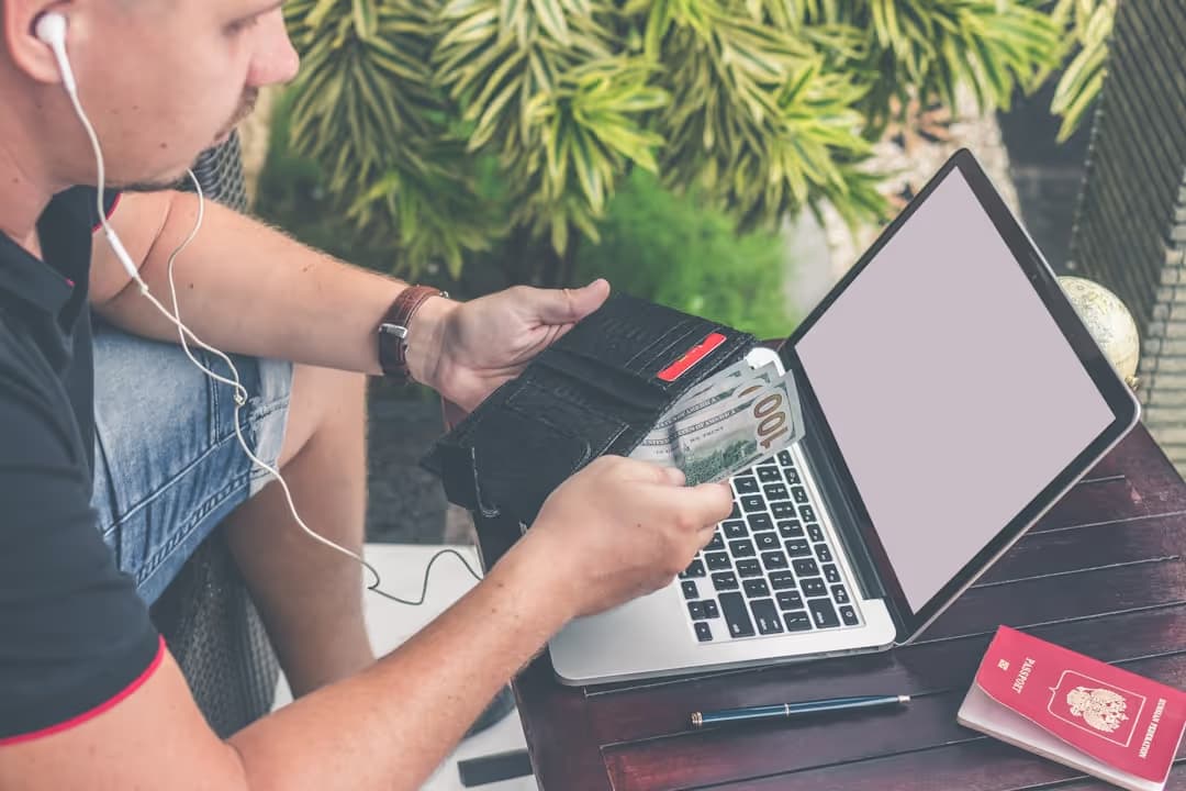In Hóa Đơn: A-Z Quy Trình & Bí Quyết Tối Ưu Chi Phí